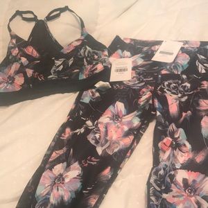 Nwt fabletics outfit bra and leggings